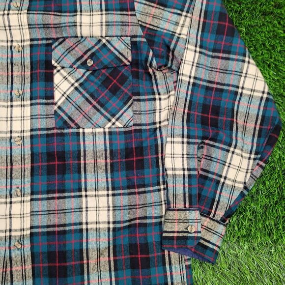 Vintage Y2K Claybrooke Outdoors Plaid Button-Down Shirt Medium - Picture 11 of 12